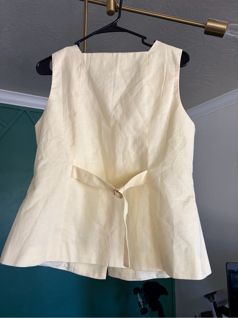 Commense Light Yellow Sleeveless Button Front Top - Picture 3 of 4